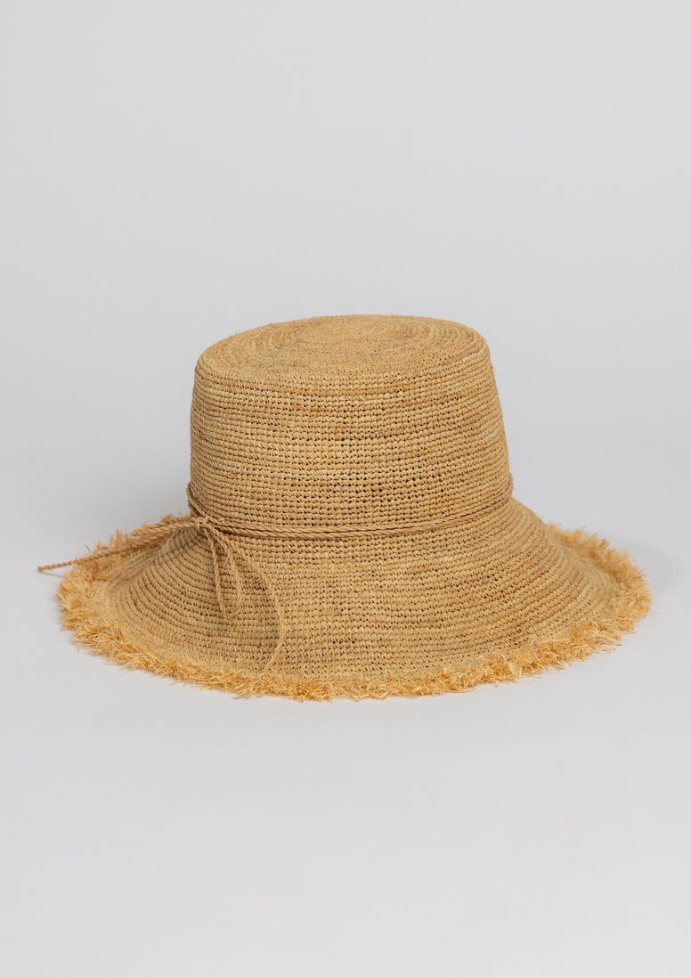 Packable Raffia Bucket Hat with Fringe