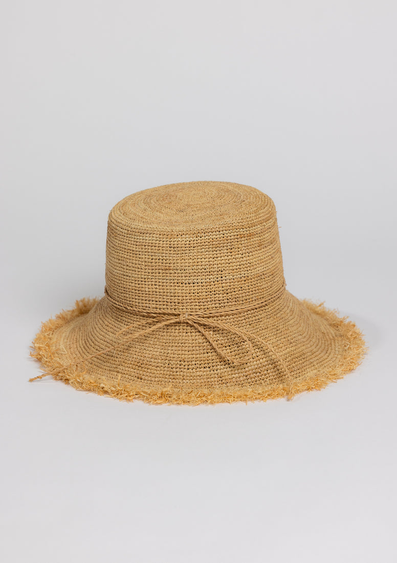 Packable Raffia Bucket Hat with Fringe