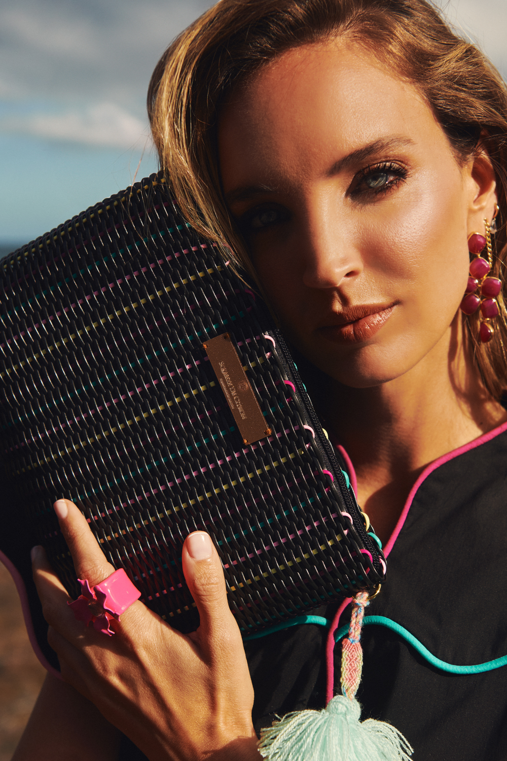 Sprinkle Black Cay Crossbody/Clutch